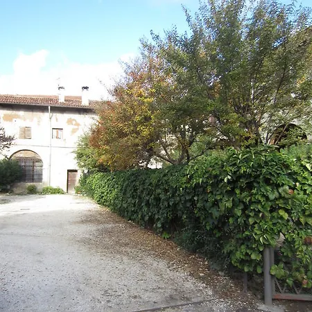 Oda ve Kahvaltı Corte Dall'era Brescia